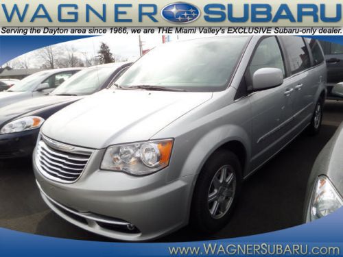 2012 Chrysler Town & Country Touring, US $19,995.00, image 3