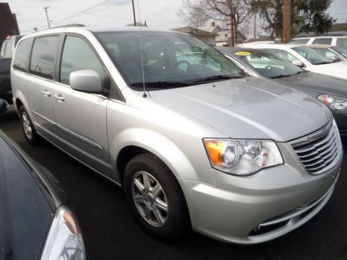 2012 Chrysler Town & Country Touring, US $19,995.00, image 4