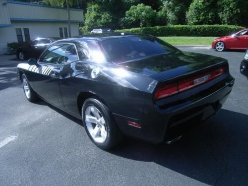 2013 dodge challenger sxt