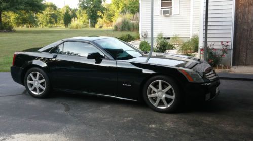 Beautiful 2004 cadillac xlr collector&#039;s car