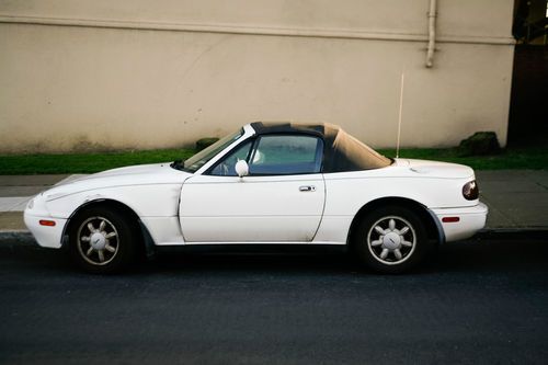 1991 mazda miata base convertible 2-door 1.6l