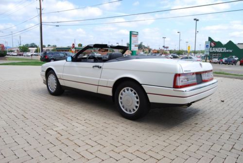 1993 Cadillac Allante - 24K Miles - Like New -  One Owner - Florida Car - Video, image 4