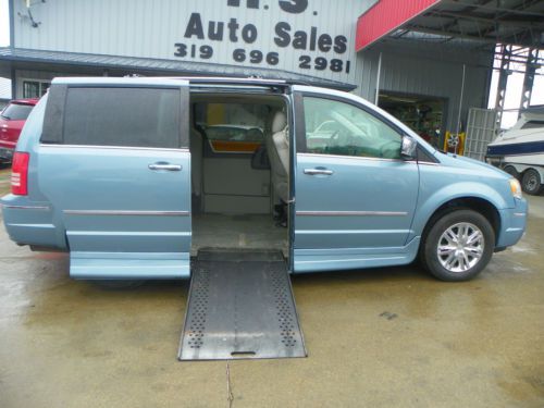 2008 chrysler town &amp; country rollx vans conversion handicap