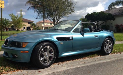 1997 bmw z3 roadster convertible 2 door. auto cold a/c under 71k mi +4 new tires