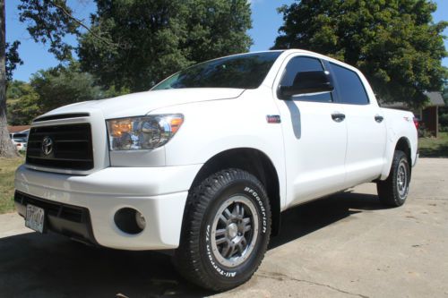 2012 toyota tundra crewmax rock warrior cab pickup 4-door 5.7l nice truck extras