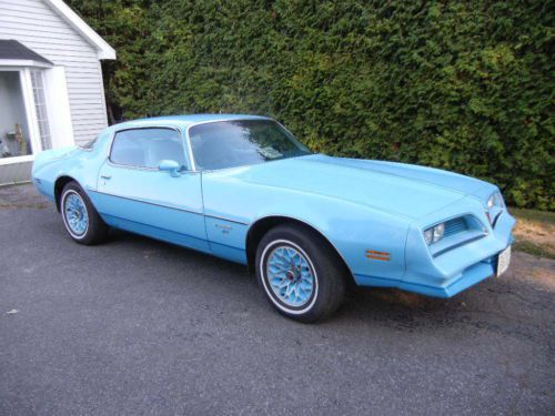 Rare - very low mileage - firebird 1977 esprit skybird - no reserve!!!