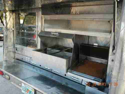 2005 Chevy 3500 Commercial Food Service Catering Lunch Truck NO RESERVE, image 15