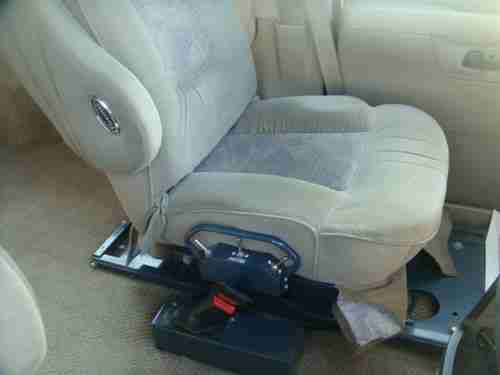 2005 Ford E150 Waldoch Conversion Wheel Chair Lift 53,252 Actual Miles, US $13,750.00, image 8