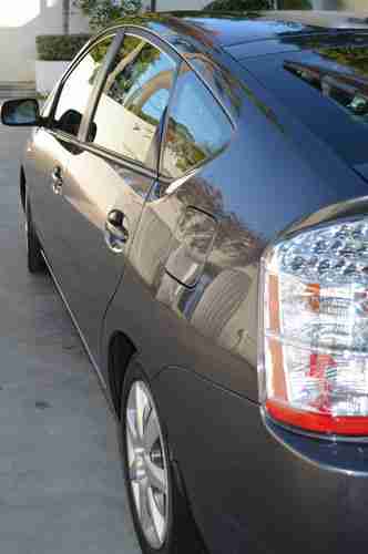 2008 Toyota Prius Touring- LOW MILES!, image 2