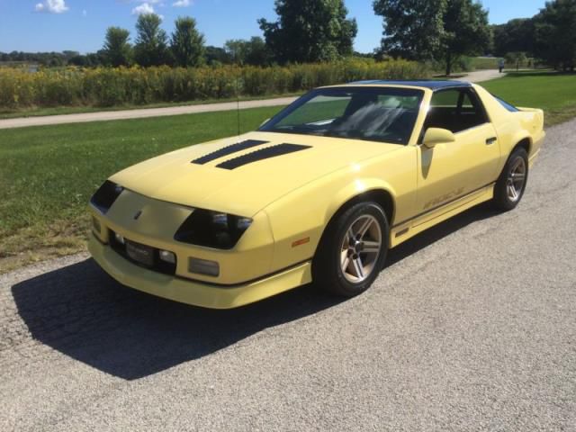 Chevrolet: camaro iroc z 28