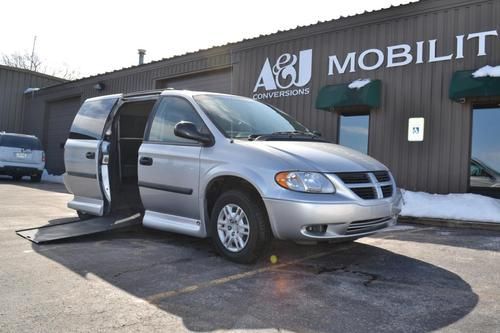 2005 dodge grand caravan se mini passenger van 4-door 3.3l