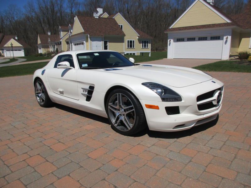 2011 mercedes-benz sls amg