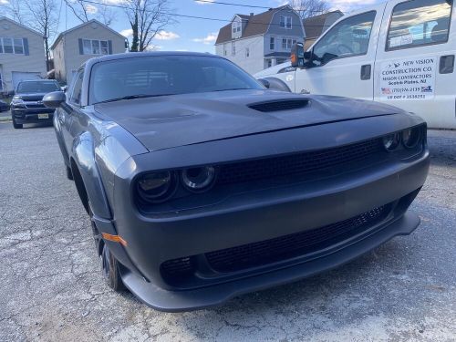 2009 dodge challenger se