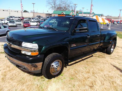 Duramax diesel crew cab long bed 4x2 2002