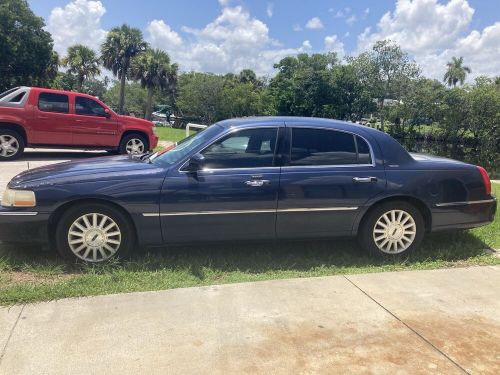 2003 Lincoln Town Car SIGNATURE, US $1,750.00, image 2
