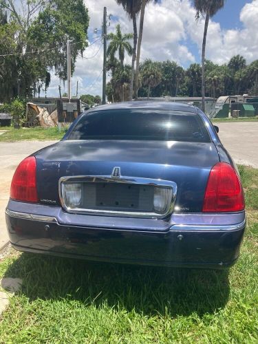 2003 Lincoln Town Car SIGNATURE, US $1,750.00, image 3
