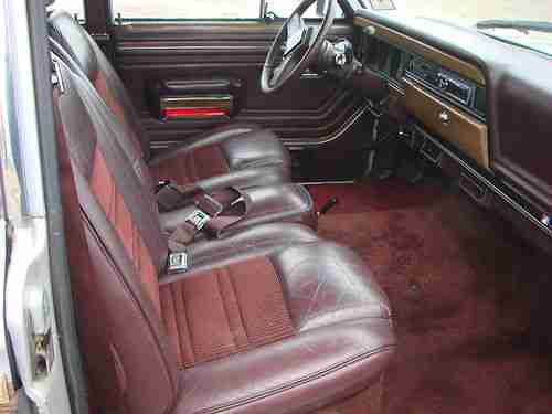 1989 Jeep Grand Wagoneer Base Sport Utility 4-Door 5.9L *****NO RESERVE*****, image 14