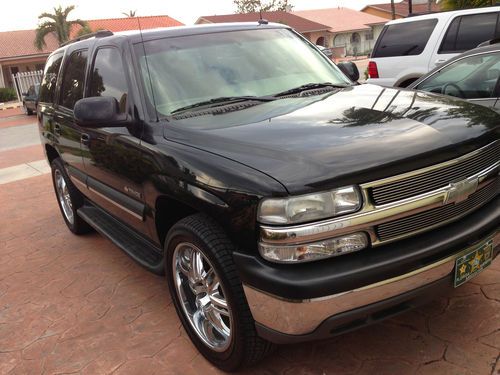 2003 chevrolet tahoe- great condition! black, fully loaded, 22in chrome rims