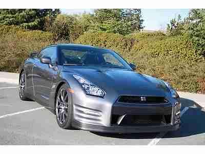 Like NEW 2012 GT-R with LOW miles, image 8