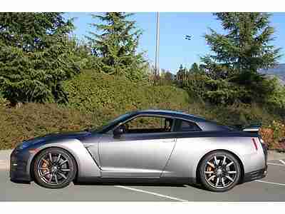 Like NEW 2012 GT-R with LOW miles, image 20