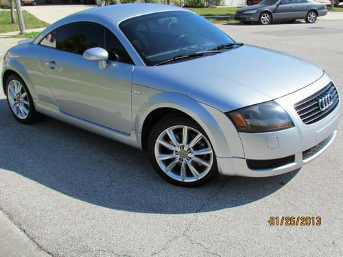 2000 audi tt base coupe 2-door 1.8l, super clean.