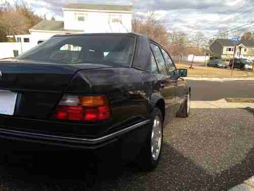 1992 Mercedes-Benz 500E Base Sedan 4-Door 5.0L, image 2