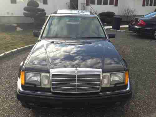 1992 Mercedes-Benz 500E Base Sedan 4-Door 5.0L, image 4