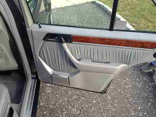 1992 Mercedes-Benz 500E Base Sedan 4-Door 5.0L, image 19