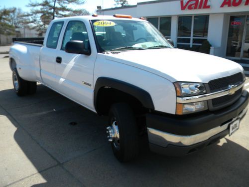 2004 chevrolet silverado 3500 wt extended cab pickup 4-door 6.0l dually