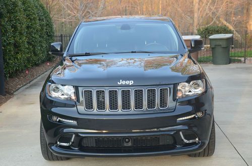 2012 jeep srt8 23,700 miles