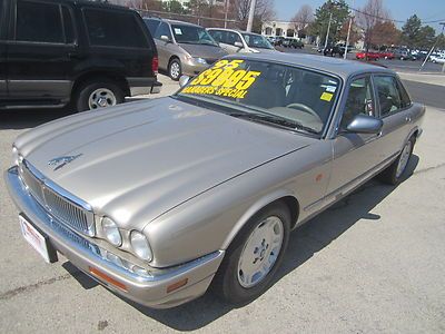 Tan gold xj6 low miles leather garage kept smoke free  clean