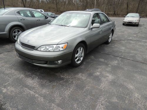 2001 lexus es300 base sedan 4-door 3.0l