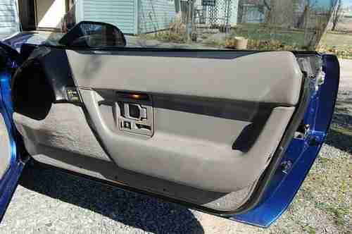 1990 Chevrolet Corvette Base Convertible 2-Door 5.7L, image 11