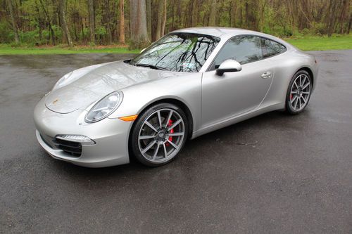 2012 porsche 911 carrera s coupe 2-door 3.8l