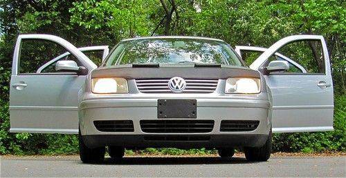 Beautiful '00 tdi jetta diesel  4 new tires  cold ac  auto  59 pics  no reserve