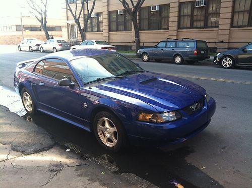 2004 ford mustang 40th anniversary edition base coupe 2-door 3.9l sonic blue 56k