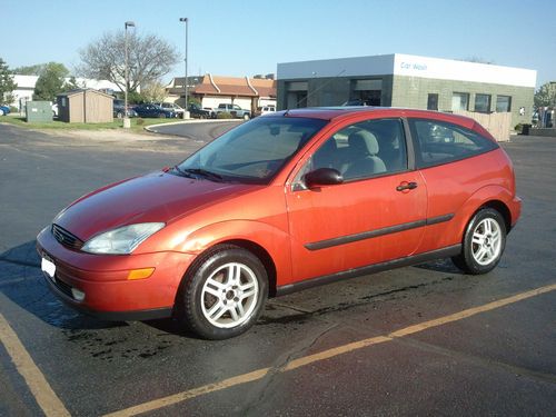 2000 ford focus zx3 hatchback 3-door 2.0l