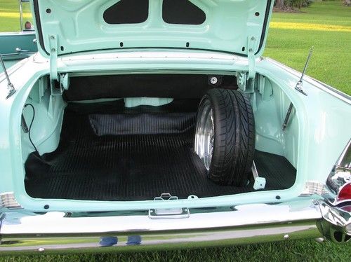 1957 Chevrolet Bel Air 150/210 Convertible, image 4