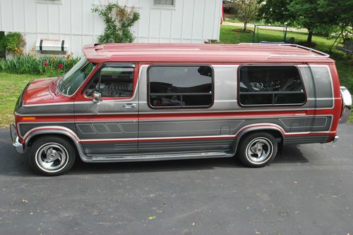 1991 ford e-150 econoline custom extended cargo van 2-door 5.8l, 52k miles