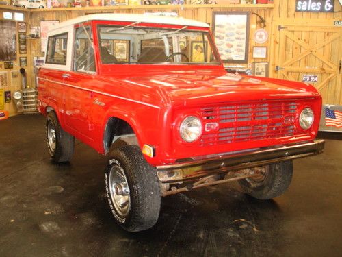 1968 bronco 6 cylinder 3 speed on the column w/removable hardtop