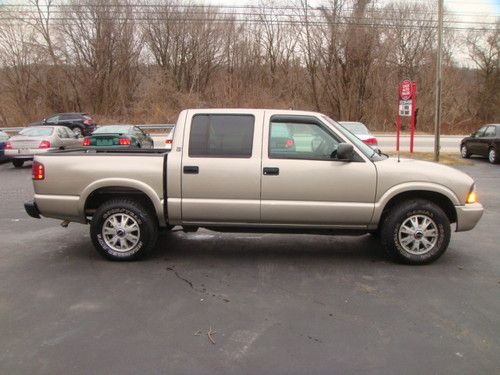 2002 GMC Sonoma Crew Cab 4x4 Very Clean Truck, image 5