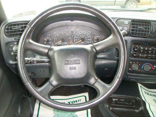 2002 GMC Sonoma Crew Cab 4x4 Very Clean Truck, image 11