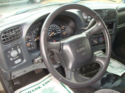 2002 GMC Sonoma Crew Cab 4x4 Very Clean Truck, image 13