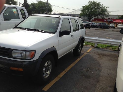 1997 nissan pathfinder se sport utility 4-door 3.3l