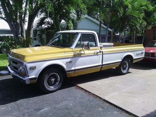 1971 gmc  sierra grande. (like a chevy cheyenne super) original, nice classic !