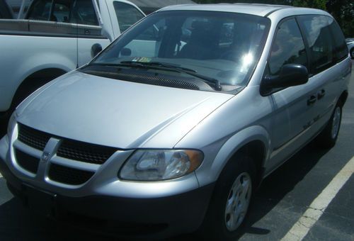 2002 dodge caravan se mini passenger van 4-door 2.4l 8 passenger