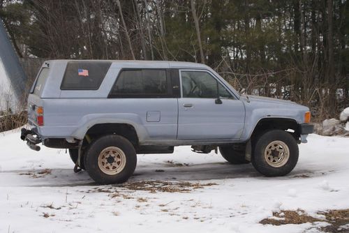 Lots of 89 toyoto 4runner parts