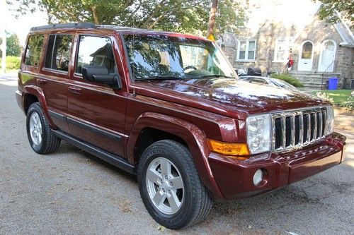 2007 jeep commander sport utility awd , gps dvd 3rd seats ,32kmiles -  49 images