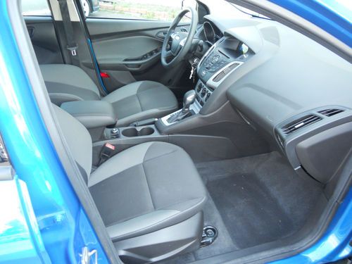 2012 Ford Focus SE Sedan 4-Door 2.0L, image 8