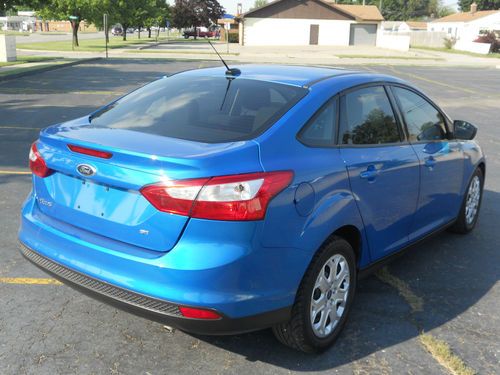 2012 Ford Focus SE Sedan 4-Door 2.0L, image 16